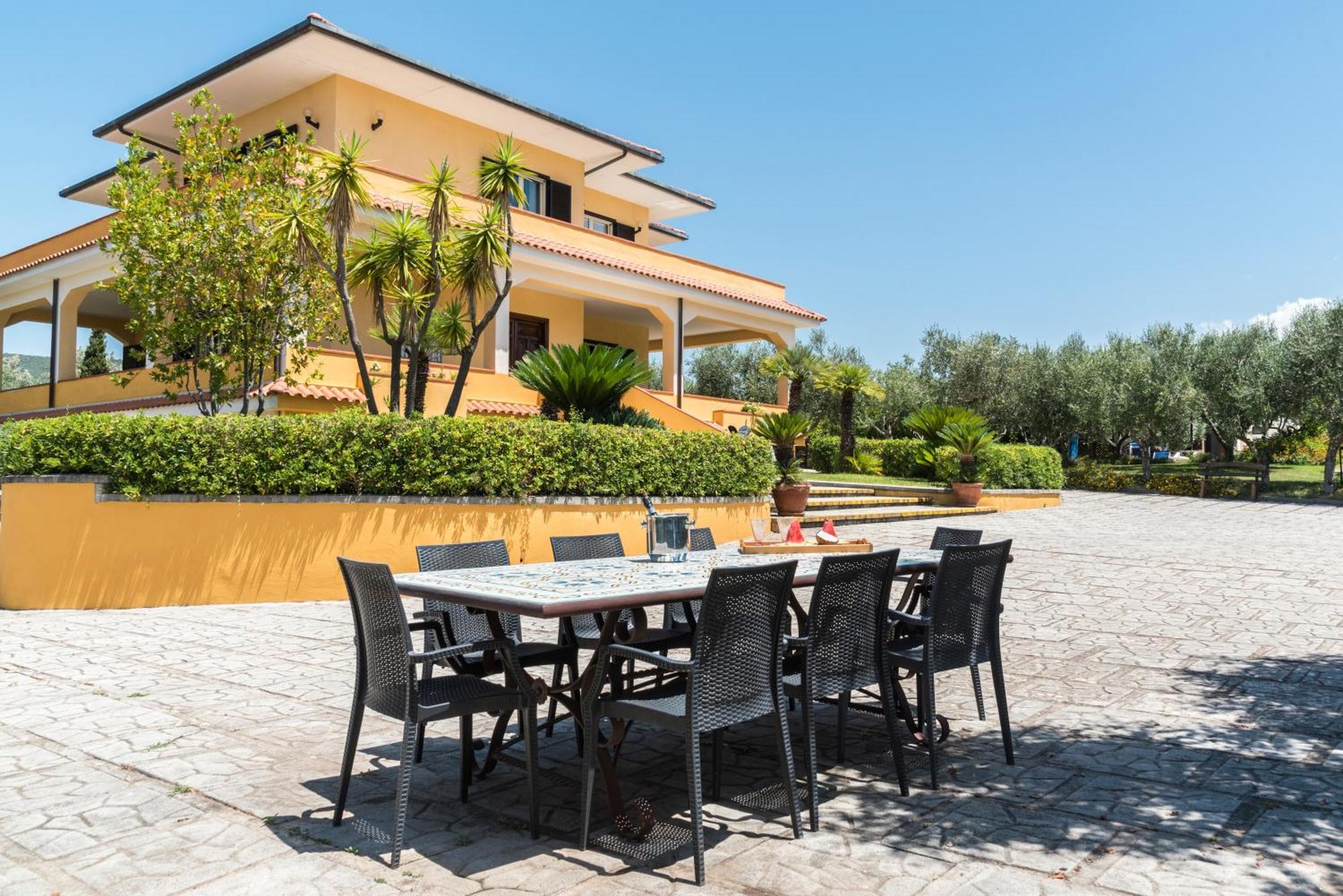 Villa Tina سانتا ماريا دي كاستيلاباتي المظهر الخارجي الصورة