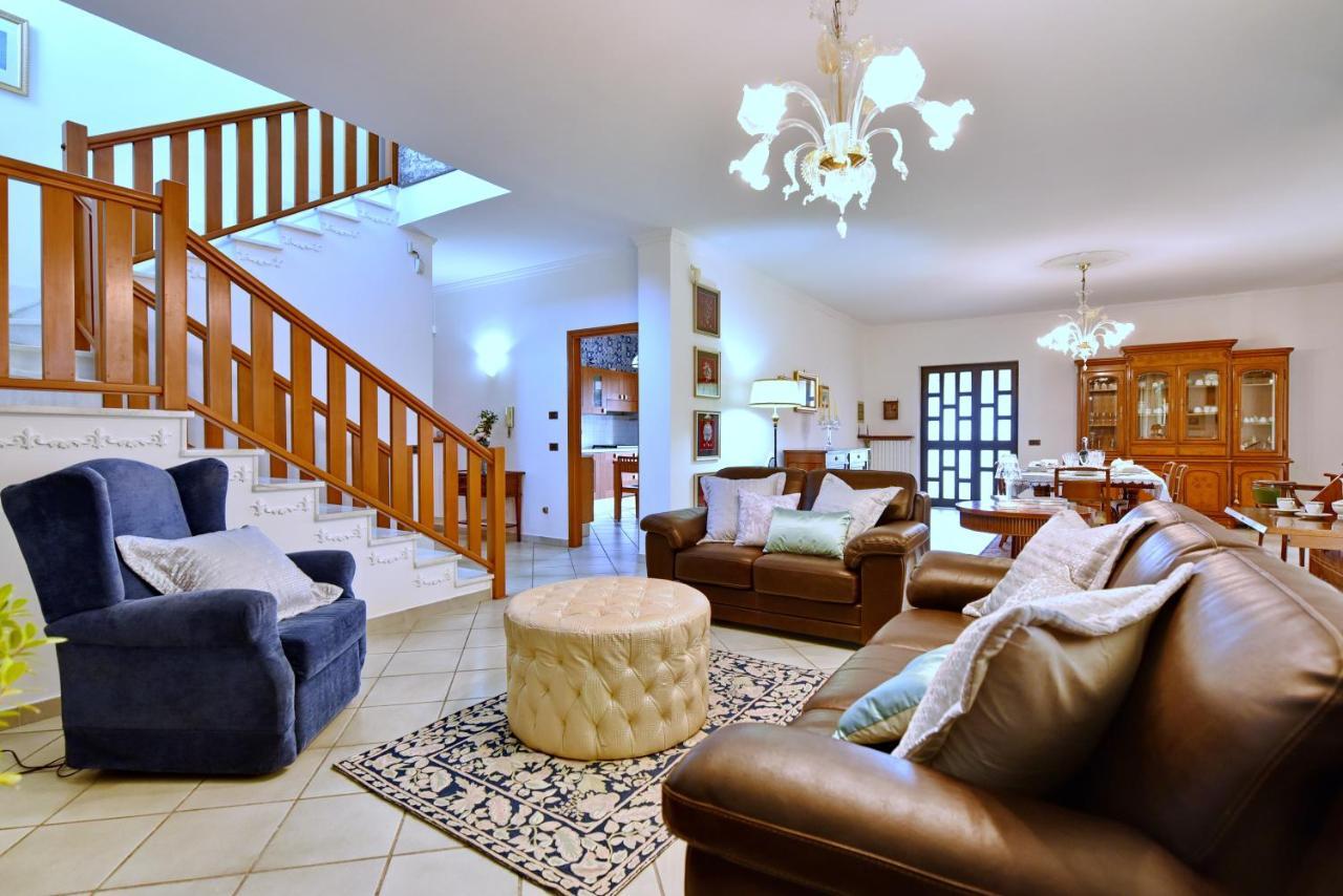 Villa Tina سانتا ماريا دي كاستيلاباتي المظهر الخارجي الصورة
